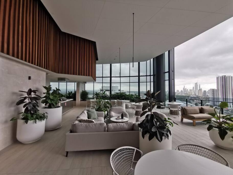 Casino Residences 1 & 2 Bedroom Apartments 黄金海岸 外观 照片